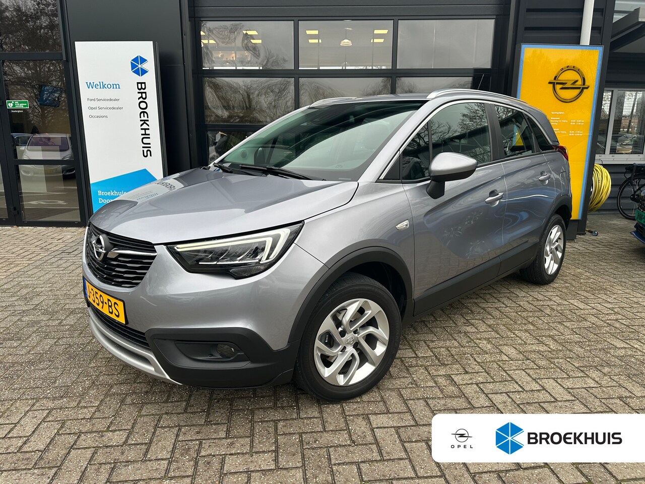 Opel Crossland X - 1.2 130PK Automaat Turbo Innovation | TREKHAAK| LED KOPLAMPEN| PARKEERSENSOREN| NAVIGATIE| - AutoWereld.nl