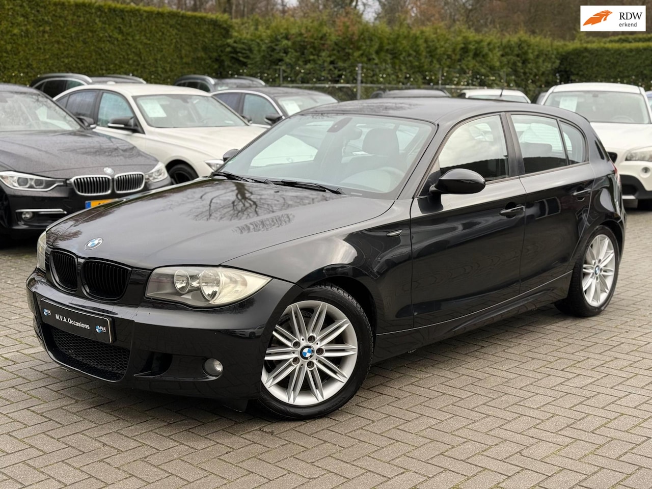 BMW 1-serie - 116i M Sport|Ketting vervangen|Cruise control|Half Leder|17 inch M|Climate control|Nette s - AutoWereld.nl