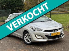 Hyundai i30 - 1.6 GDI i-Drive /Navi/Camera/Airco/