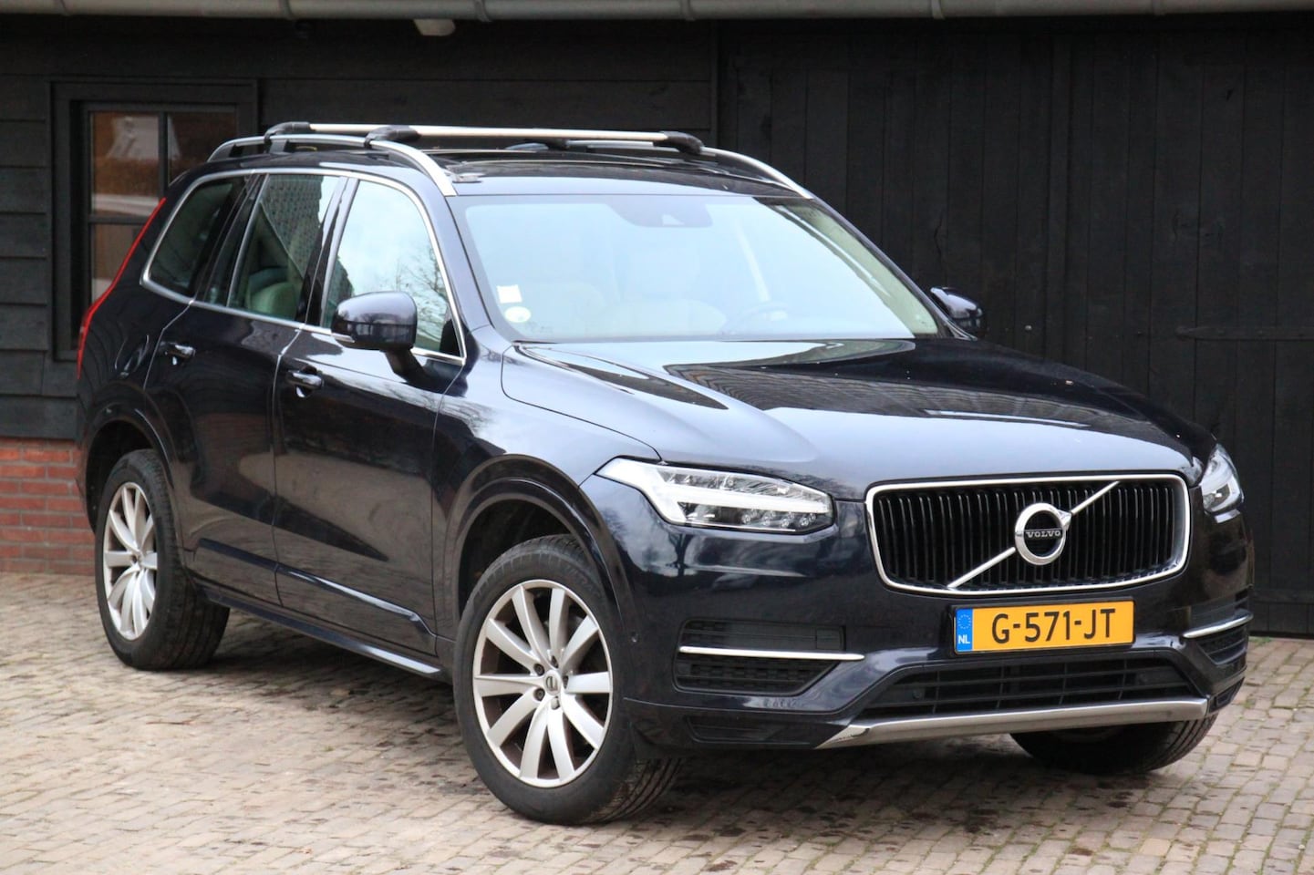 Volvo XC90 - 2.0 D5 AWD Inscription 7P/Panorama-Elek,Dak/Camera/Leer/Parkeersensor v,a - AutoWereld.nl