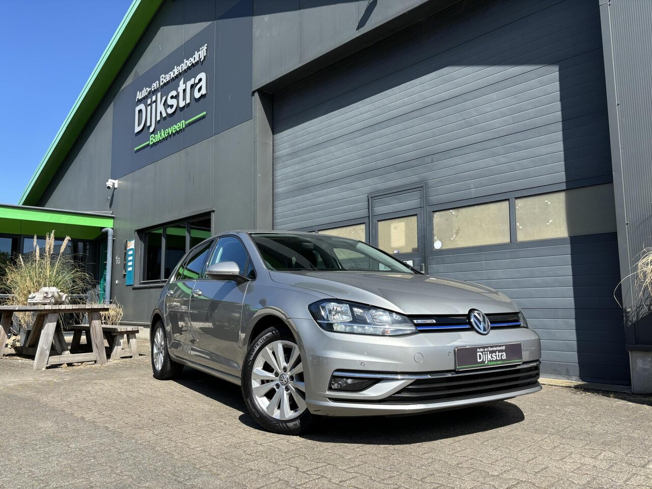 Volkswagen Golf - 1.5 TSI Comfortline Airco/ Adaptieve Cruise Control/ Achteruitrijcamera