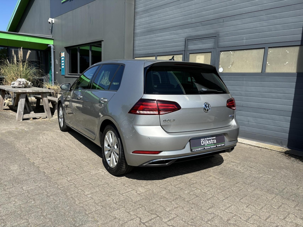 Volkswagen Golf - 1.5 TSI Comfortline Airco/ Adaptieve Cruise Control/ Achteruitrijcamera