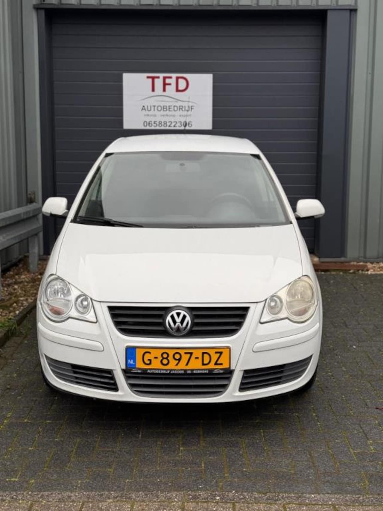 Volkswagen Polo - 1.2-12V Trendline 1.2-12V Trendline - AutoWereld.nl