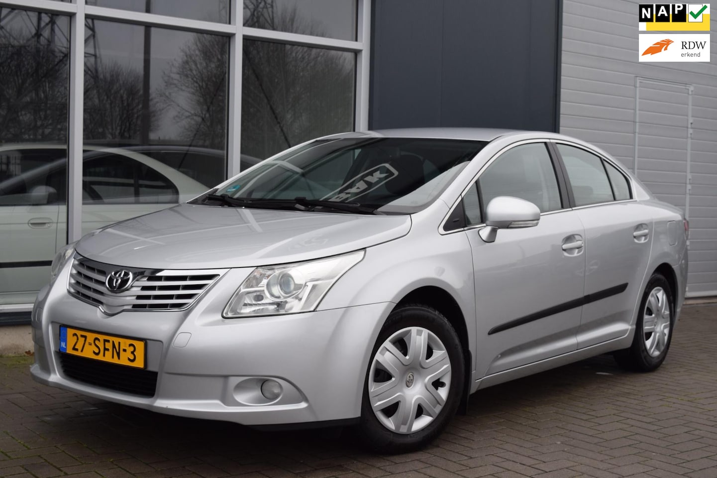 Toyota Avensis - 1.8 VVTi Business | Automaat | Dealer onderhouden | NAP + APK 9-2026 - AutoWereld.nl