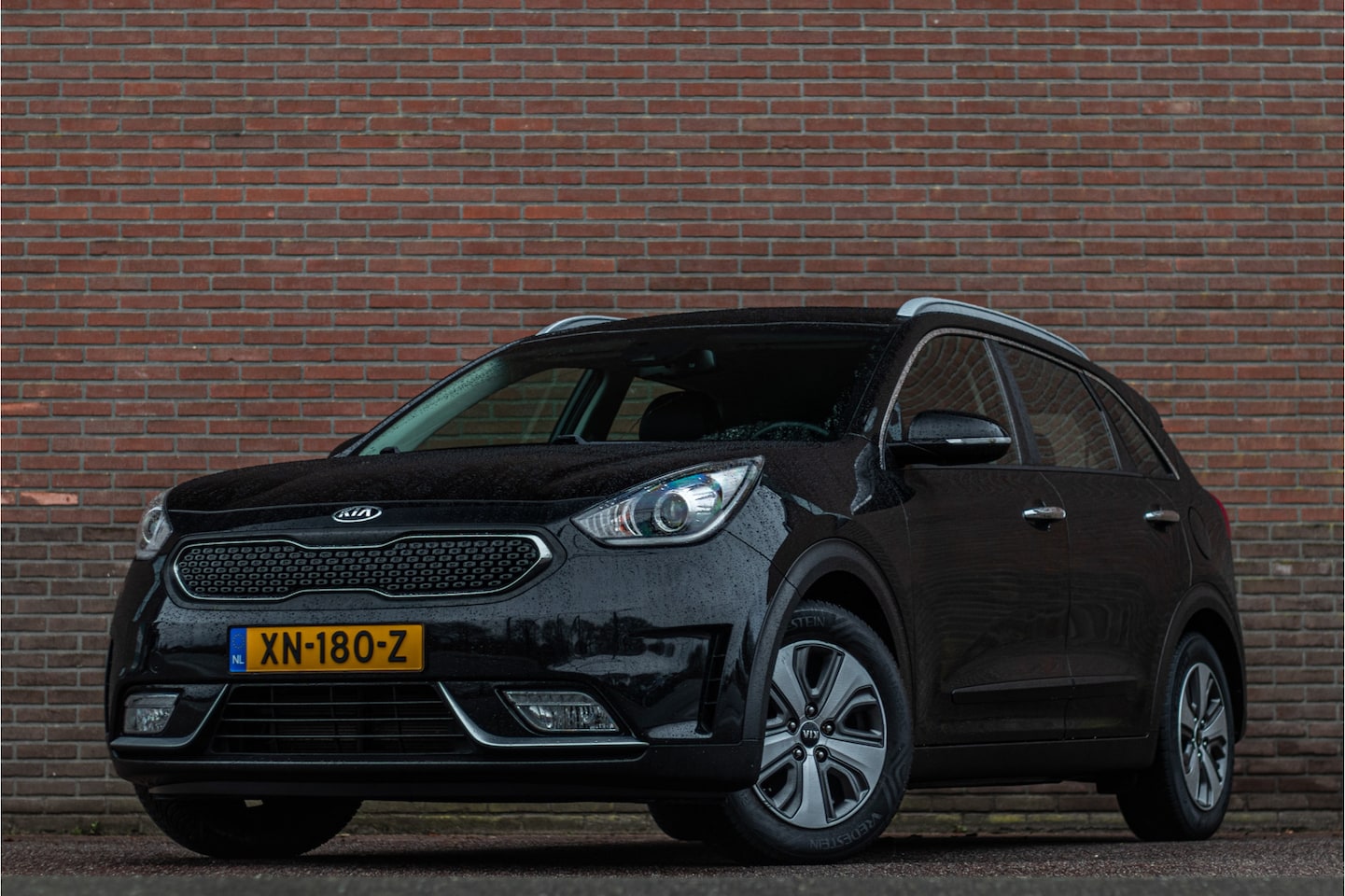 Kia Niro - 1.6 GDi Hybrid DynamicLine 1.6 GDi Hybrid DynamicLine, Origineel NL, Carplay, Half leder, Camera, DAB+, Navigatie, Cl - AutoWereld.nl