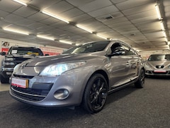 Renault Mégane Estate - 2.0 Bose. Automaat, Carplay, trekhaak, Cruis/climate en zeer goed onderhouden