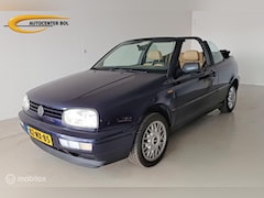 Volkswagen Golf Cabriolet - 1.8