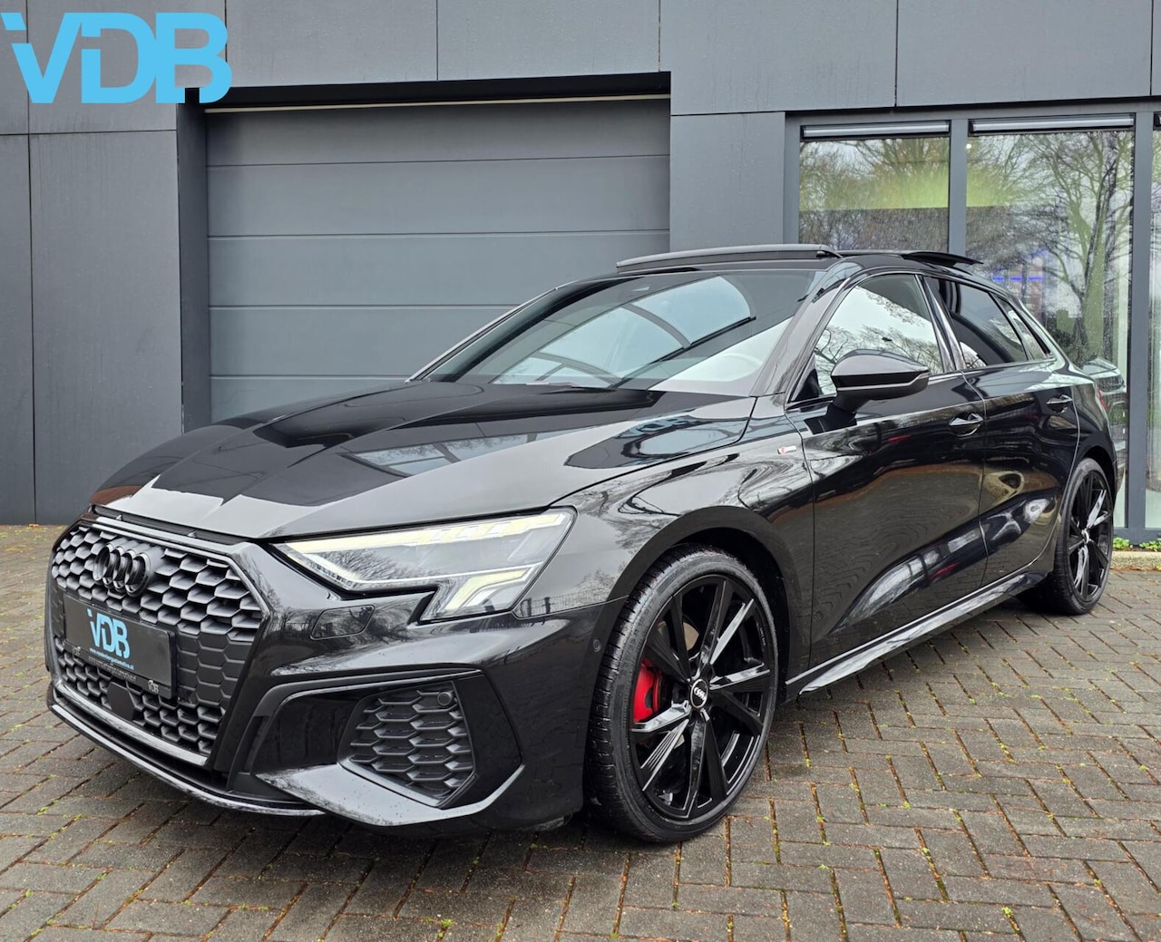 Audi A3 Sportback - 30 TFSI S-LINE BLACK EDITION ORIGINEEL NL - AutoWereld.nl