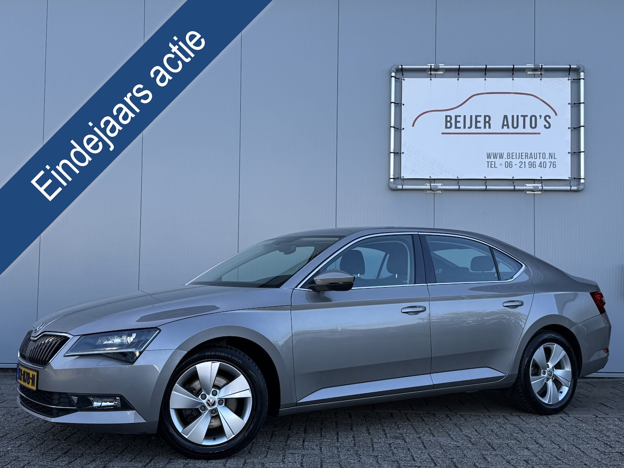Skoda Superb - 1.4 TSI ACT Ambition Business van € 17.495,- voor € 16.945,-. - AutoWereld.nl