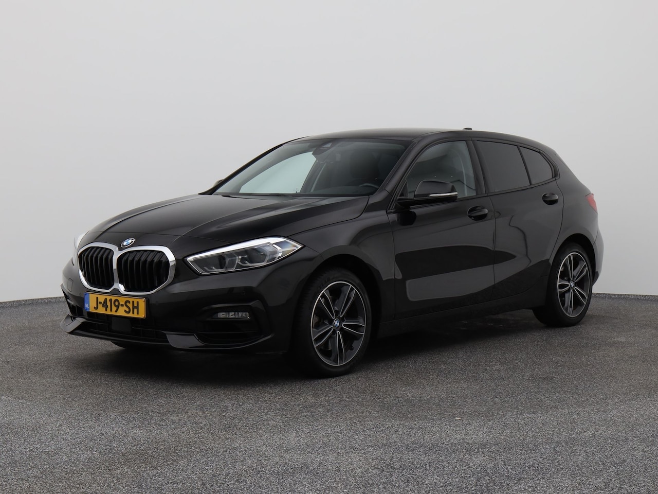 BMW 1-serie - 118i Executive Edition Automaat | NAVI | CARPLAY - AutoWereld.nl