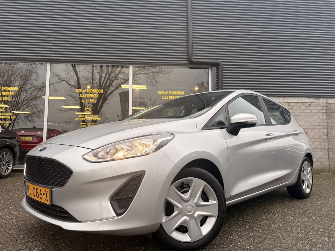 Ford Fiesta - 1.1 Trend Afneembare trekhaak/Navi/Clima/DAB/Park. Sensoren - AutoWereld.nl