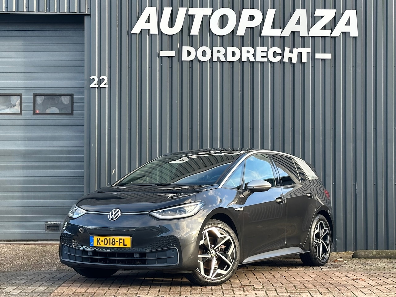 Volkswagen ID.3 - First Plus 58 kWh Camera /Stoelverw./ PDC - AutoWereld.nl