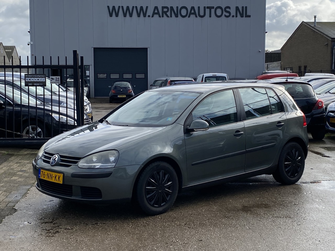 Volkswagen Golf - 1.6 FSI Trendline 1.6 FSI Trendline 5-DEURS, 6-BAK, AIRCO, CRUISE CONTROL, 4X ELEK-RAMEN, RADIO-USB-AUX, AIR - AutoWereld.nl