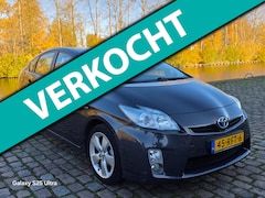 Toyota Prius - 1.8 Comfort 1e eigenaar dealer onderhouden navigatie cruis control parkeer sensor