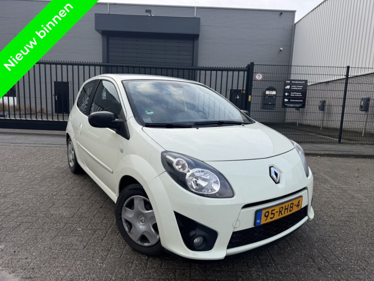 Renault Twingo - 1.5 dCi Dynamique Clima auto/Cruise - AutoWereld.nl