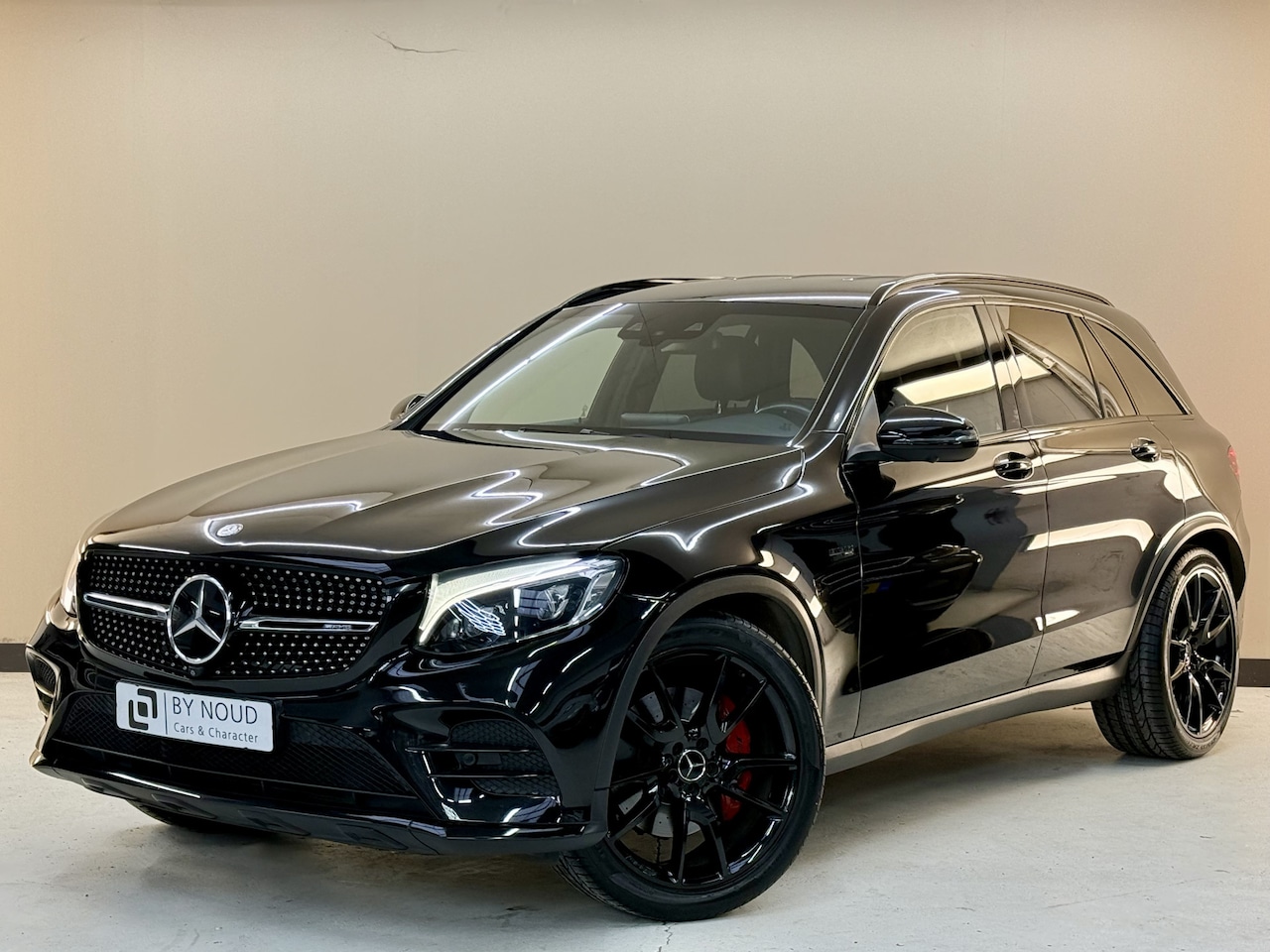 Mercedes-Benz GLC-klasse - AMG 43 4MATIC, 368Pk, 2017, Liefhebbers auto, Rode gordels, Navigatie, Distronic, Trekhaak - AutoWereld.nl