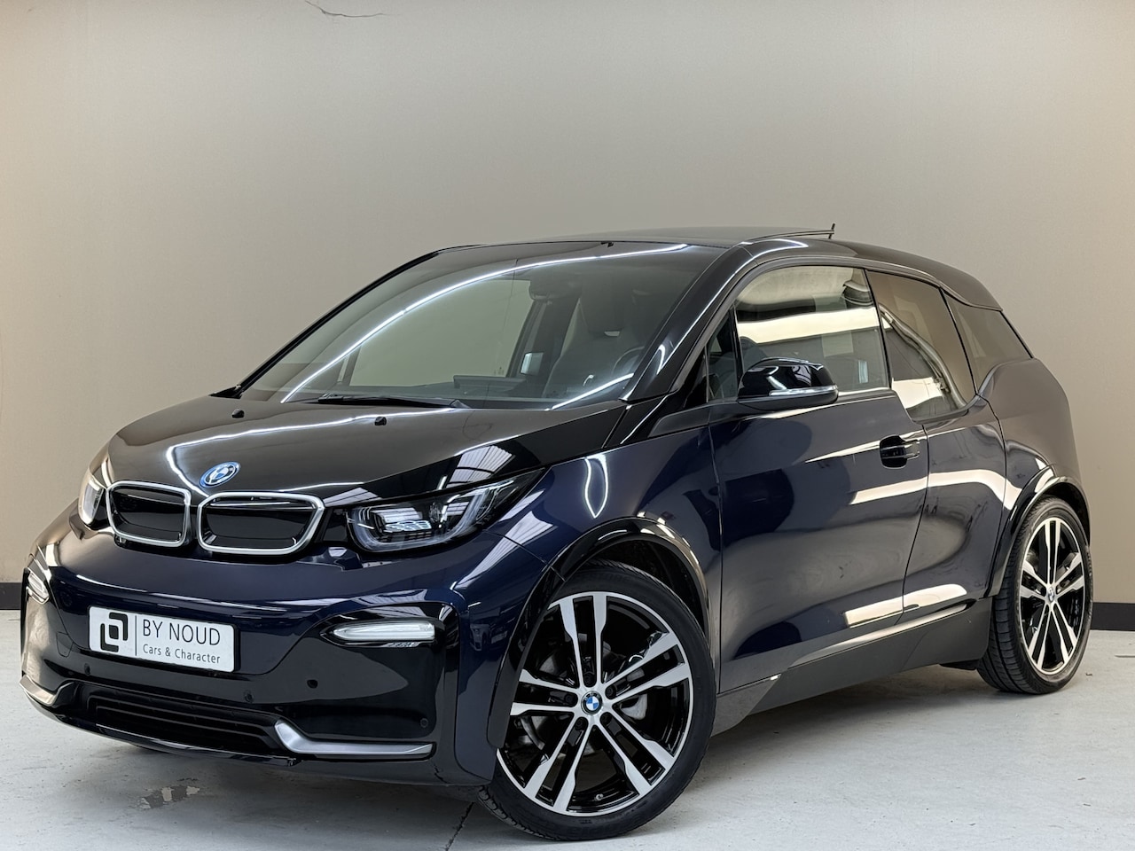 BMW i3 - S Executive Edition 120Ah 42 kWh S Executive Edition 120Ah 42 kWh, 184Pk, 2019, Origineel Nederlands, Panoramadak, Stoelver - AutoWereld.nl