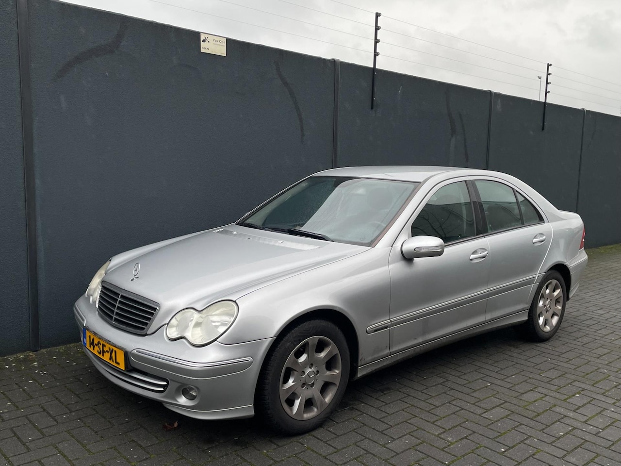 Mercedes-Benz C-klasse - 200 K. AUTOMAAT-RIJDT GOED-APK 2027!! - AutoWereld.nl