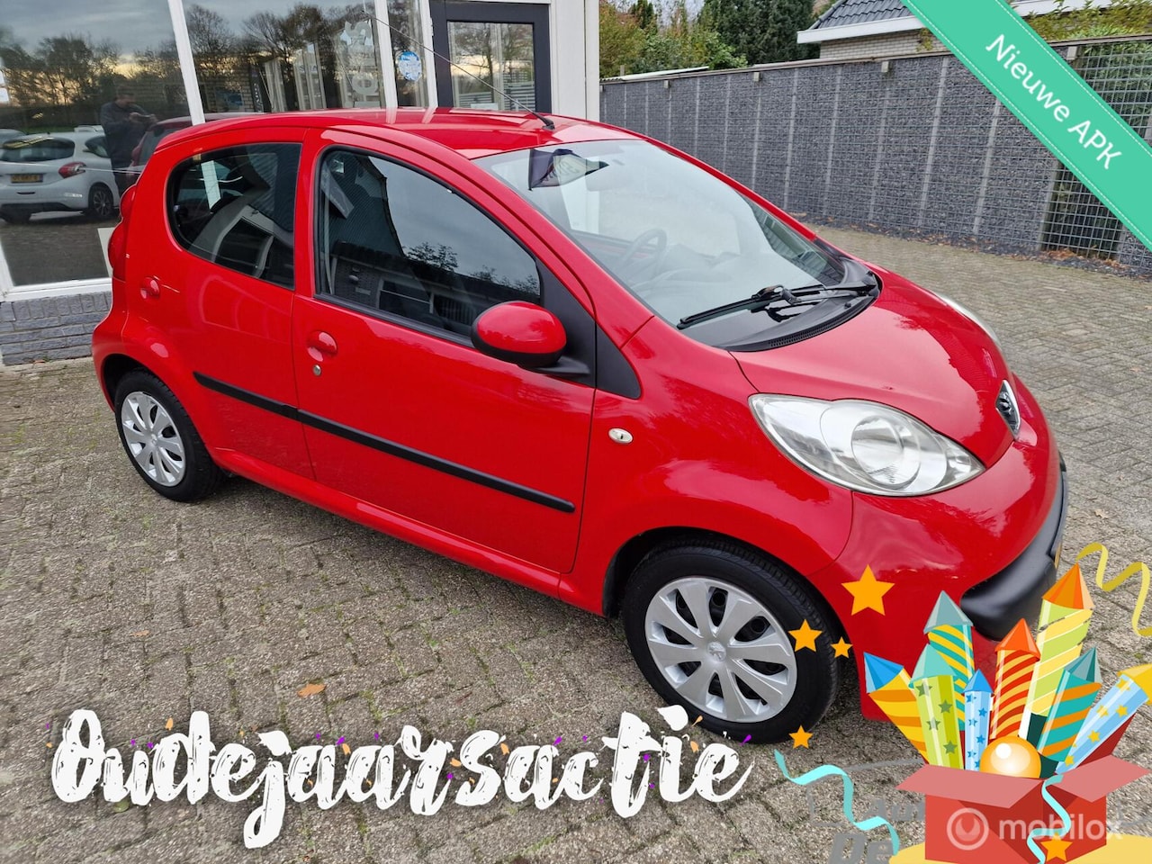 Peugeot 107 - 1.0-12V XS RIJKLAAR !!! Actie ! Met nieuwe apk ! - AutoWereld.nl