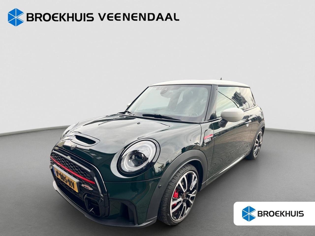 MINI John Cooper Works - 2.0 JCW 231pk | Org. NL | Pano | H&K | Adap. Cruise | Head-Up - AutoWereld.nl