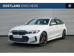 BMW 3-serie Touring - 330i xDrive High Executive M Sport Automaat / Panoramadak / Trekhaak / Sportstoelen / Adap