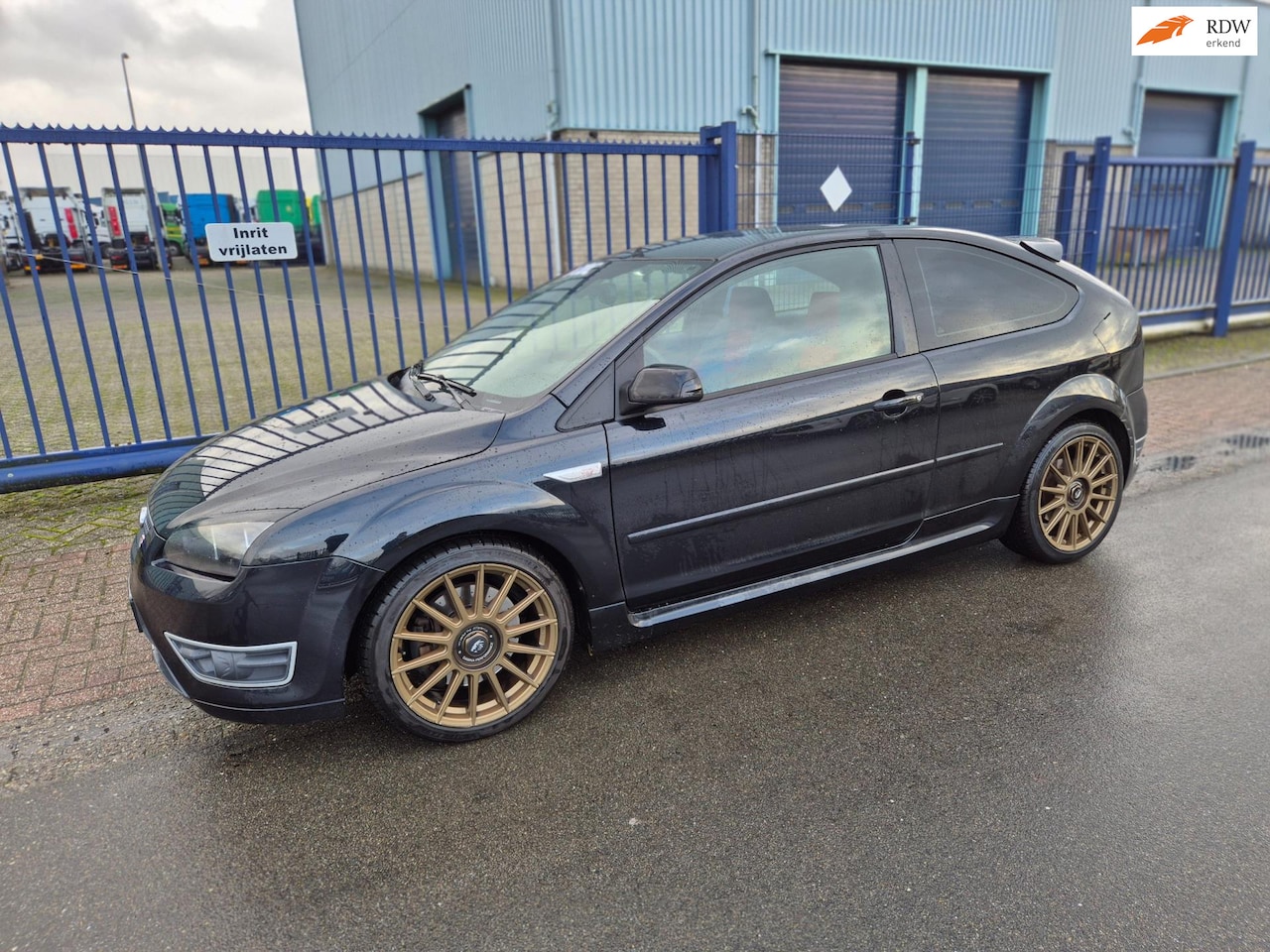 Ford Focus - 2.5-20V ST *AIRCO*CV*NAVI*ANDROID*18 INCH - AutoWereld.nl