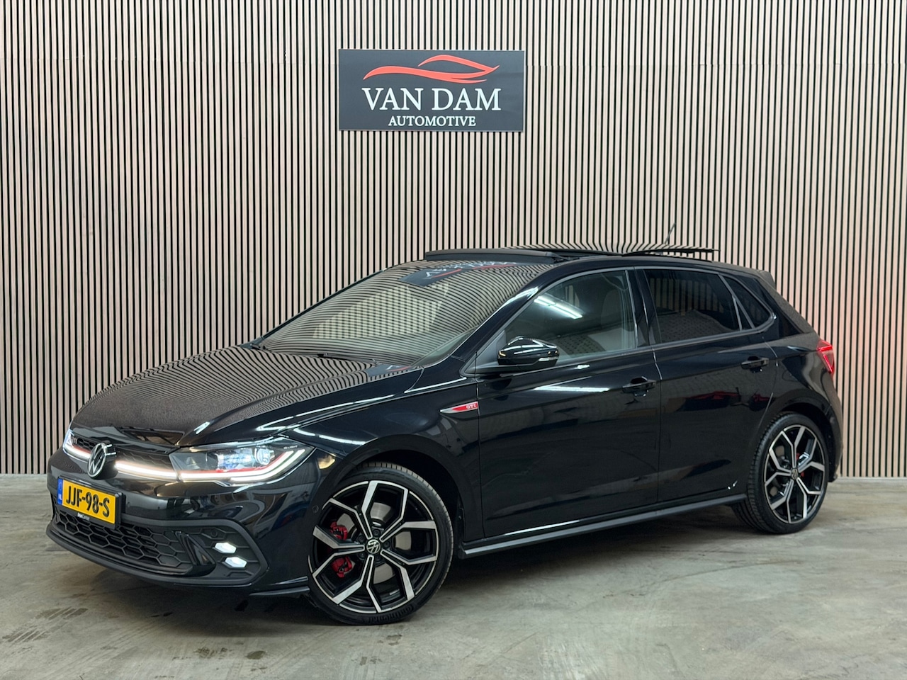 Volkswagen Polo - 2.0 TSI GTI 2022 DSG PANO IQ-LIGHT KEYLESS BEATS-AUDIO - AutoWereld.nl