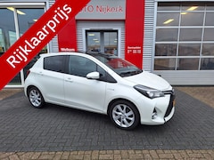 Toyota Yaris - 1.5 Hybrid Dynamic met panoramisch dak