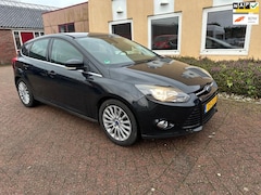 Ford Focus - 1.6 EcoBoost Titanium LEER NAVI WINTER PAKEET