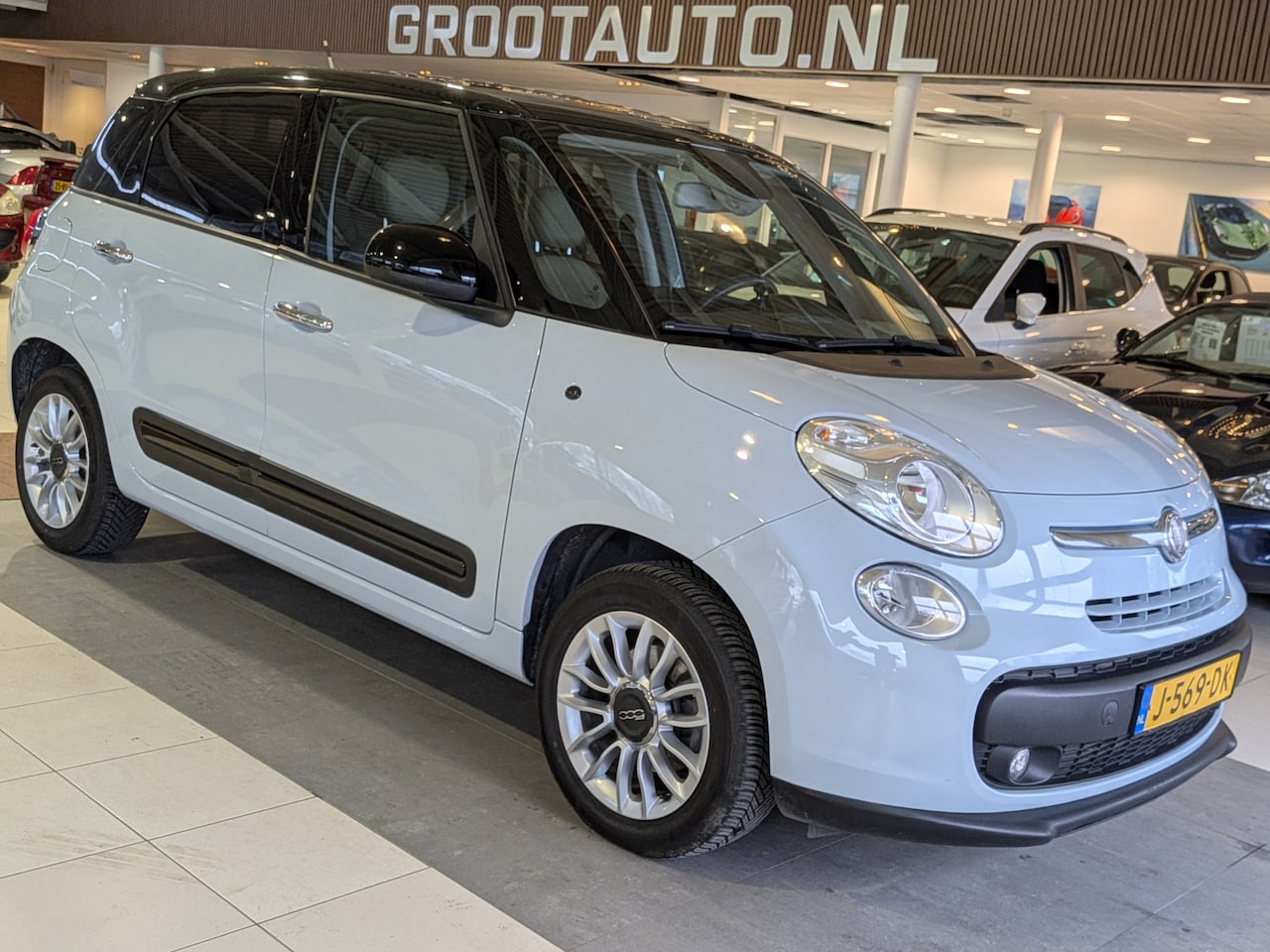 Fiat 500 L - 0.9 TwinAir Lounge Panoramadak, Airco, Cruise Control, Stuurbekrachtiging - AutoWereld.nl