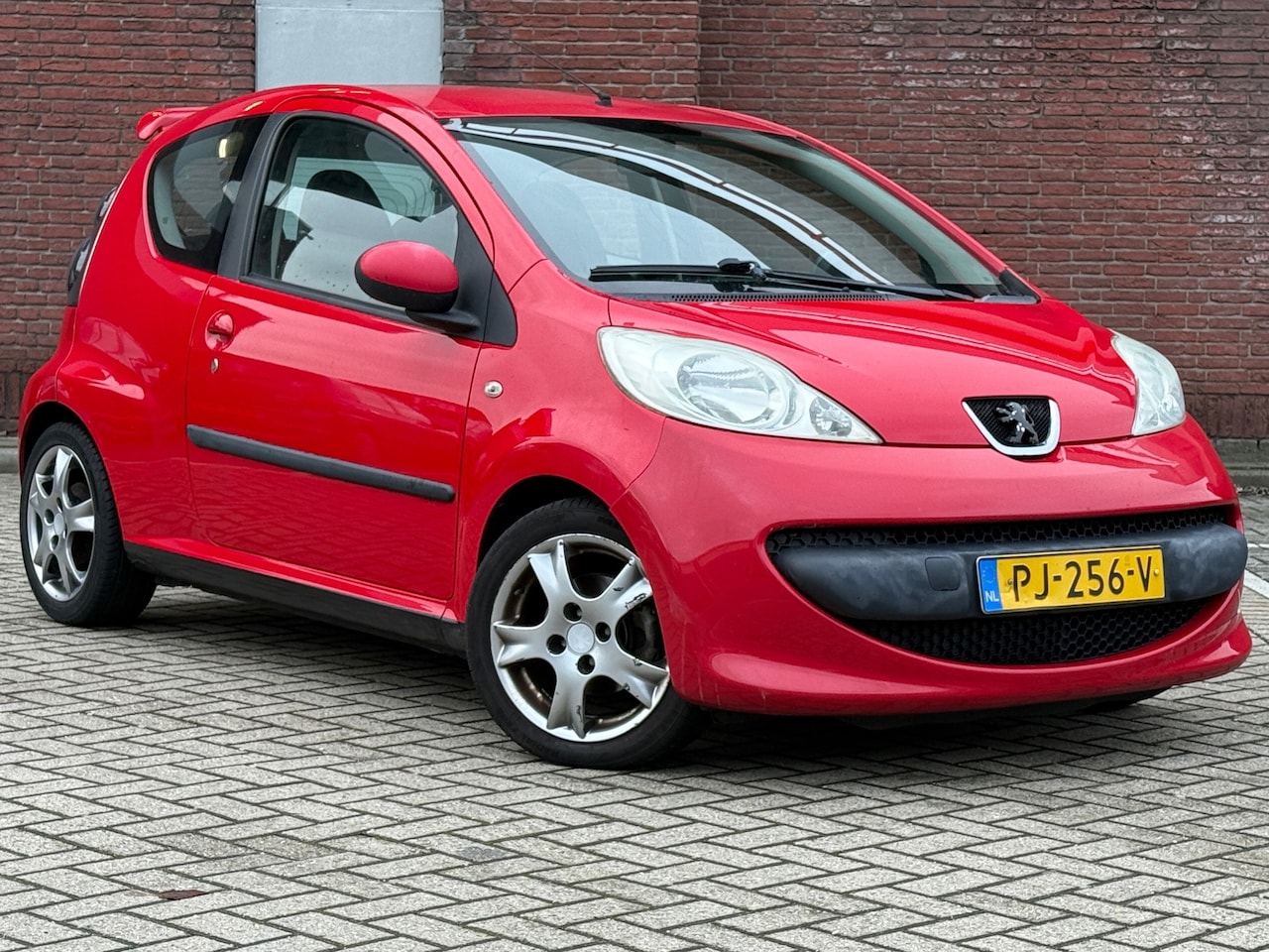 Peugeot 107 - 1.0-12V XR|3DRS|AIRCO|TOERENTELLER|SPORTUITLAAT - AutoWereld.nl