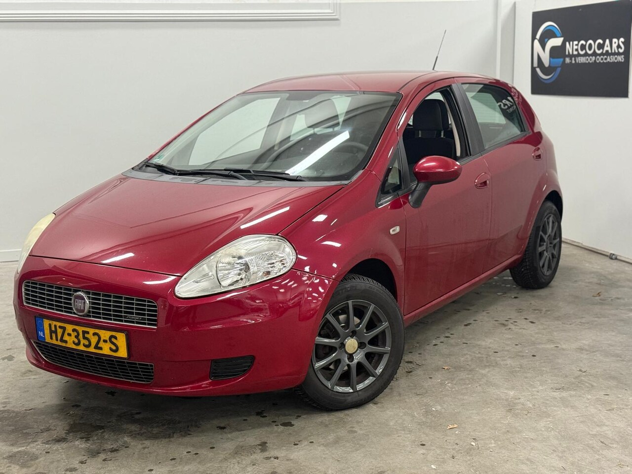 Fiat Grande Punto - 1.4-16V Edizione Lusso / NIEUWE APK / AIRCO / RIJDT SCHAKELT GOED - AutoWereld.nl