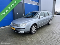 Ford Mondeo Wagon - 1.8-16V Futura