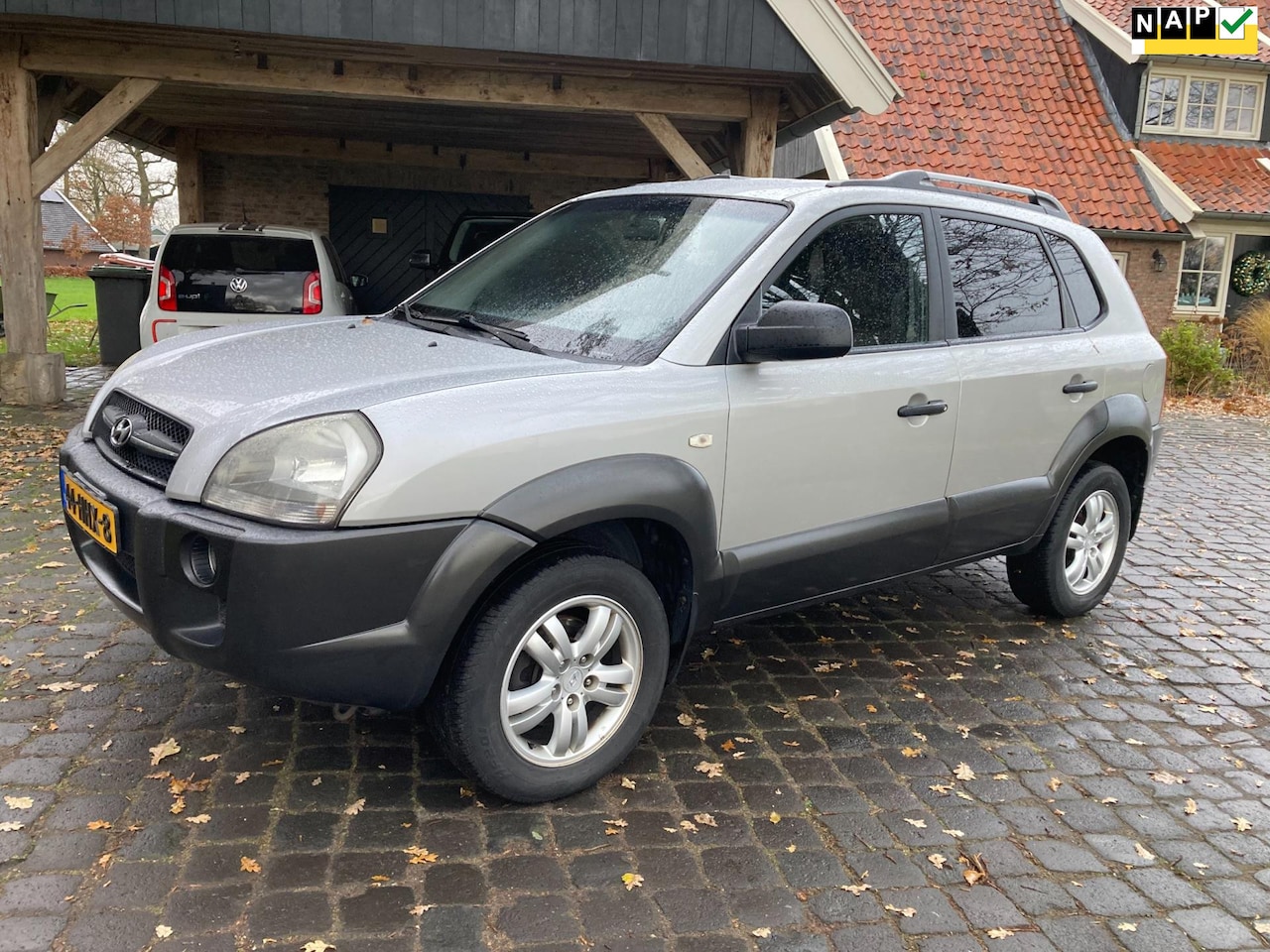 Hyundai Tucson - 2.0i Dynamic 2.0i Dynamic, goed onderhouden - AutoWereld.nl