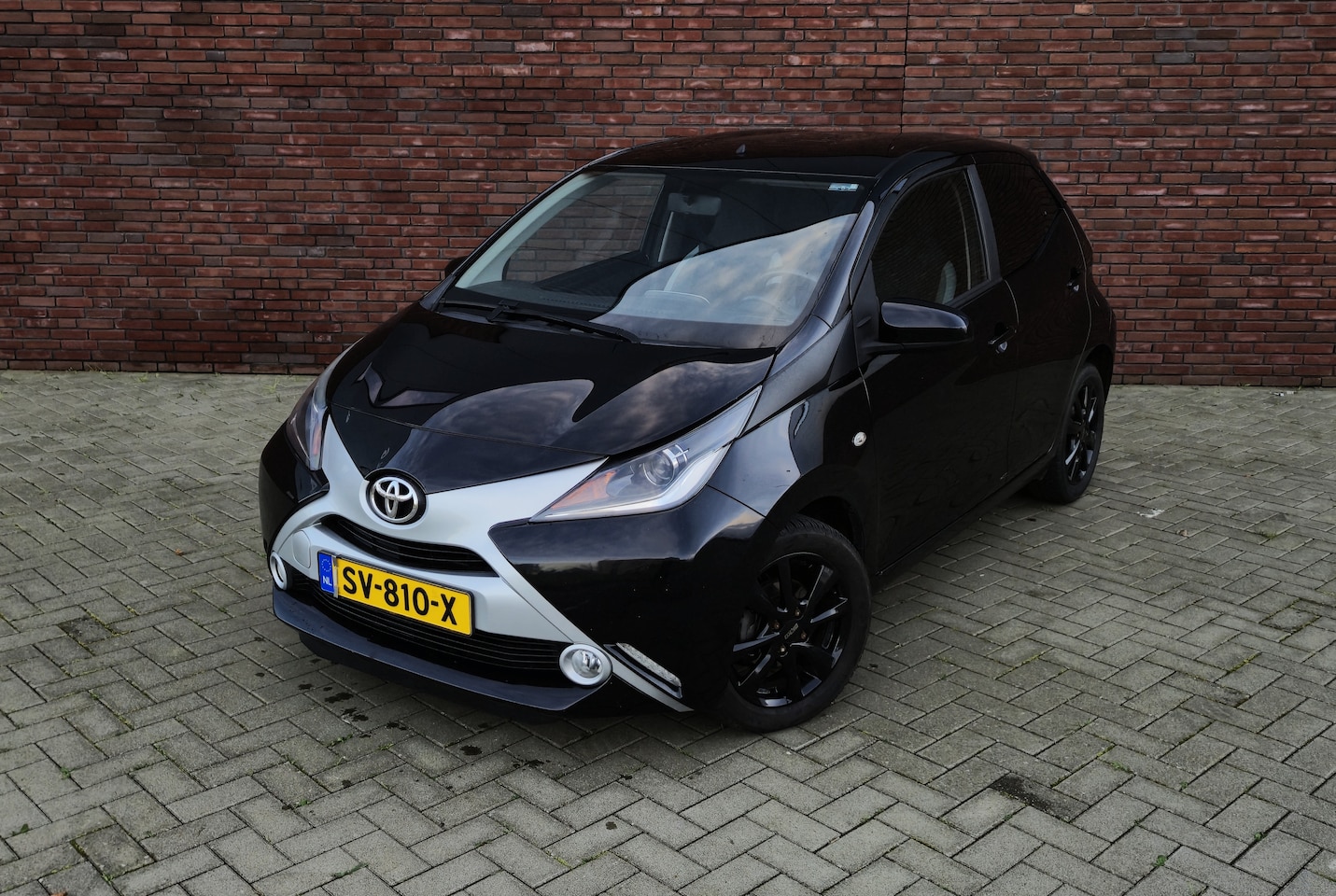Toyota Aygo - 1.0 VVT-i x-wave - AutoWereld.nl