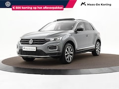 Volkswagen T-Roc - 1.5 TSI 150pk DSG Sport Business R · Panoramadak · Camera · Afneembare Trekhaak · Stoelver