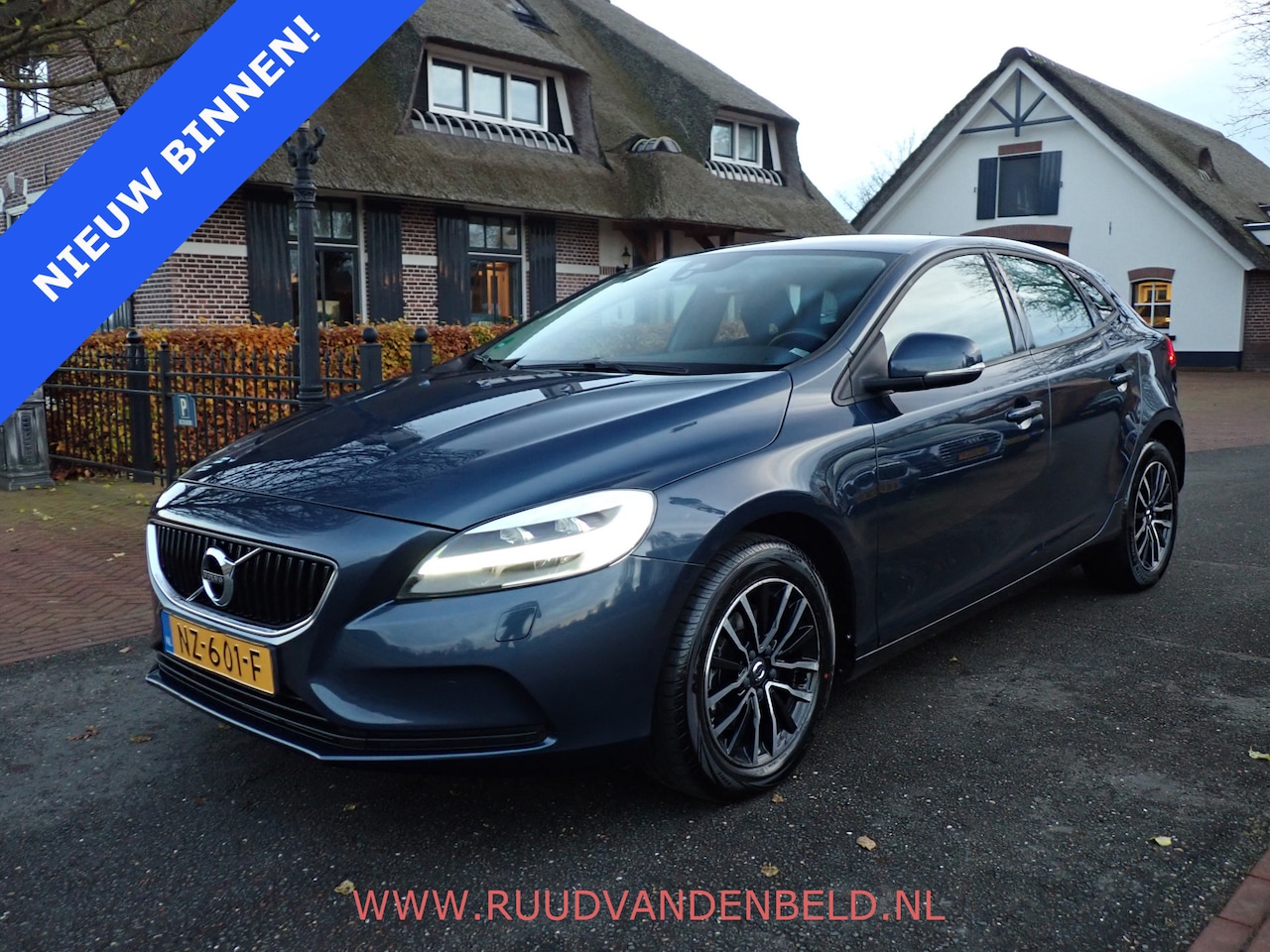Volvo V40 - 2.0 T2 Nordic+ TREKHAAK/VERWARMBARE VOORSTOELEN/CRUISE - AutoWereld.nl