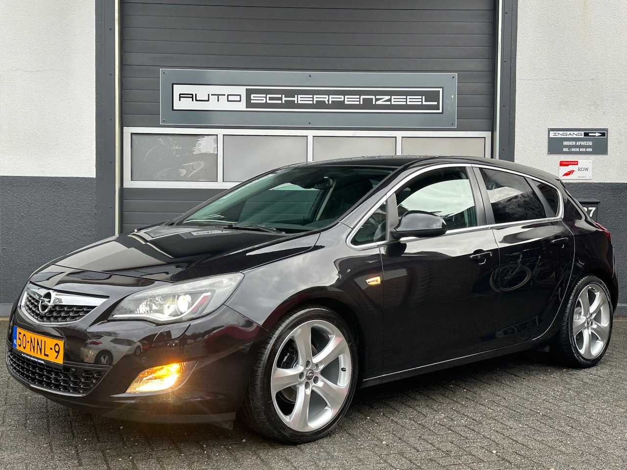 Opel Astra - 1.6 16V 116pk Sport I AIRCO I 18inch I NL AUTO - AutoWereld.nl