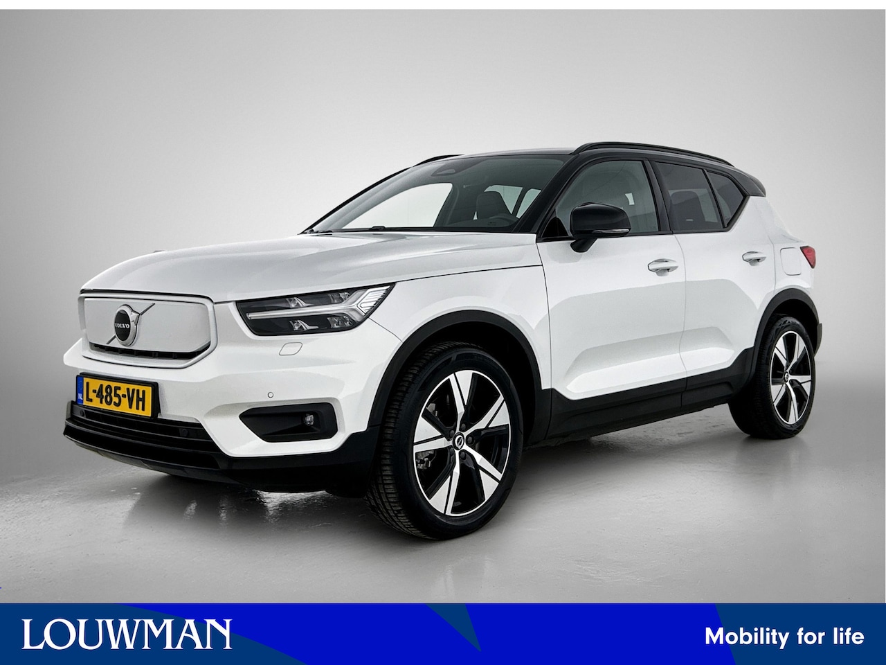 Volvo XC40 - Recharge P8 AWD R-Design | SOH 93% | Origineel NL! | NAP - AutoWereld.nl