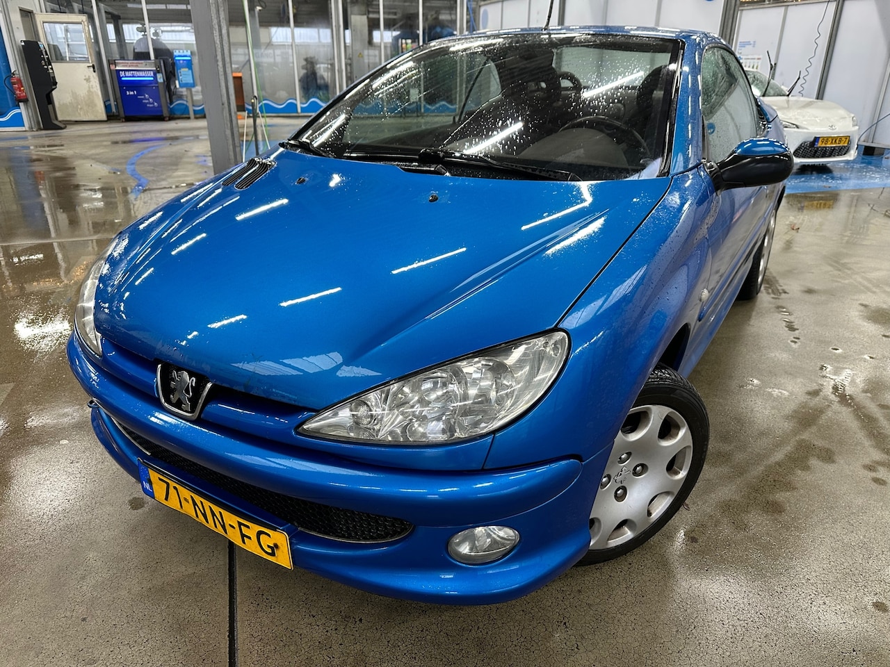 Peugeot 206 CC - CABRIO MET AIRCO & EVT NIEUW APK! - AutoWereld.nl