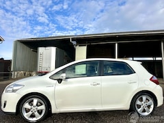 Toyota Auris - 1.8 Full Hybrid 123pk aut Executive - nap - navi - camera - keyless entry + start - lmv +