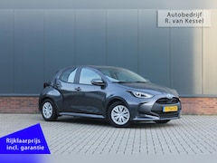 Toyota Yaris - 1.5 Hybrid Active I 1 Eigenaar I Allseason banden I NL-auto