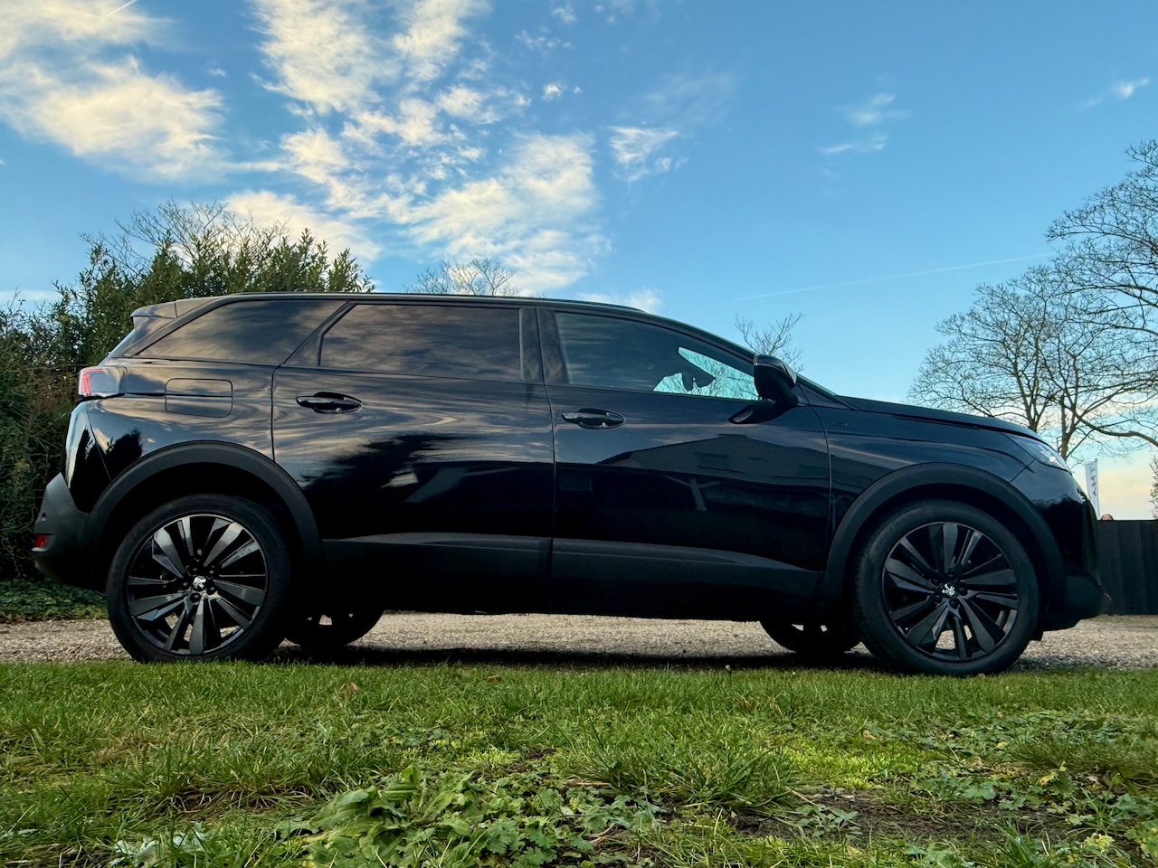 Peugeot 5008 - 1.2 PureTech Blue Lease GT BLACK PACK /MASSAGE/FOCAL/1e EIGENAAR - AutoWereld.nl