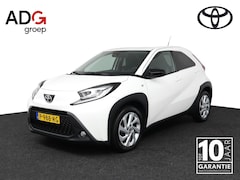 Toyota Aygo X - 1.0 VVT-i S-CVT first | Apple Carplay/Android Auto | lm velgen | All seasons Banden |