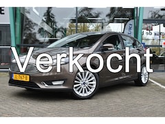 Ford Focus - 1.0 Titanium 101pk | Airco | Cruise Control | Lichtmetalen velgen 17" |