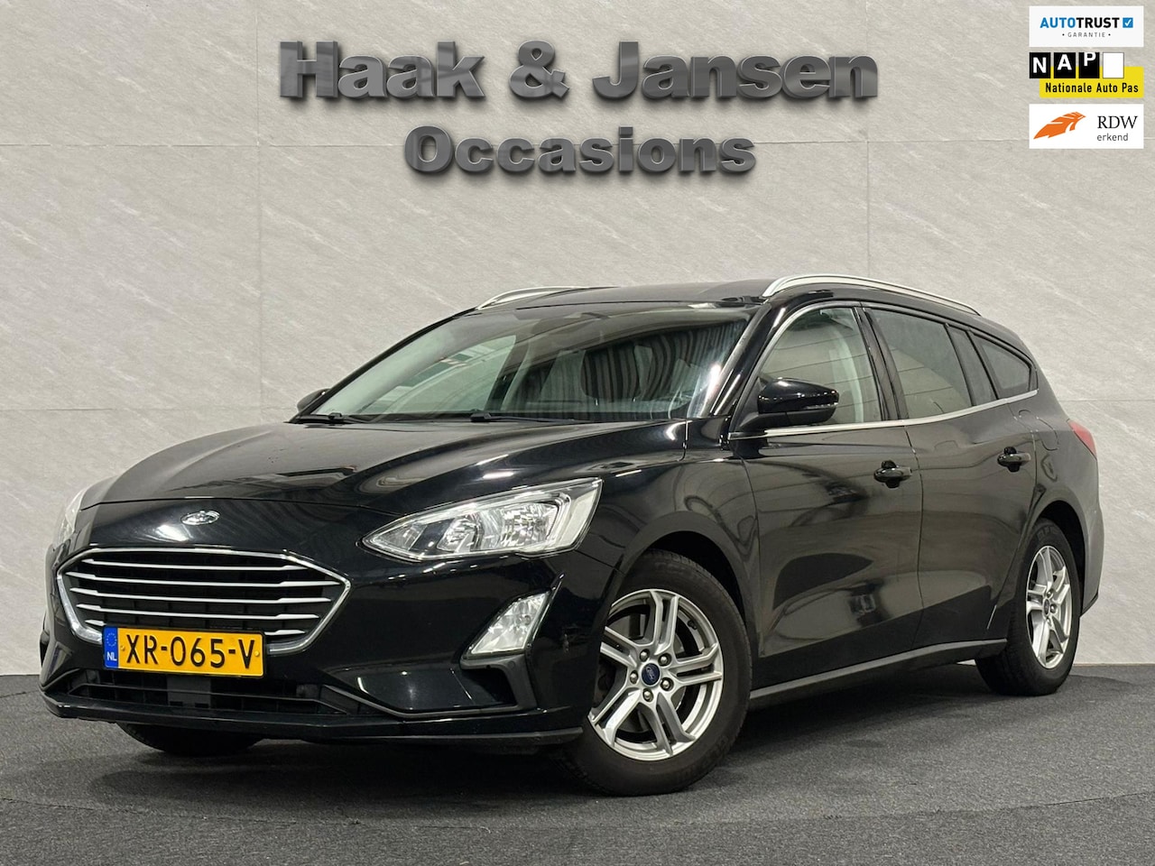 Ford Focus Wagon - 1.0 EcoBoost Trend Edition Business Carplay - AutoWereld.nl