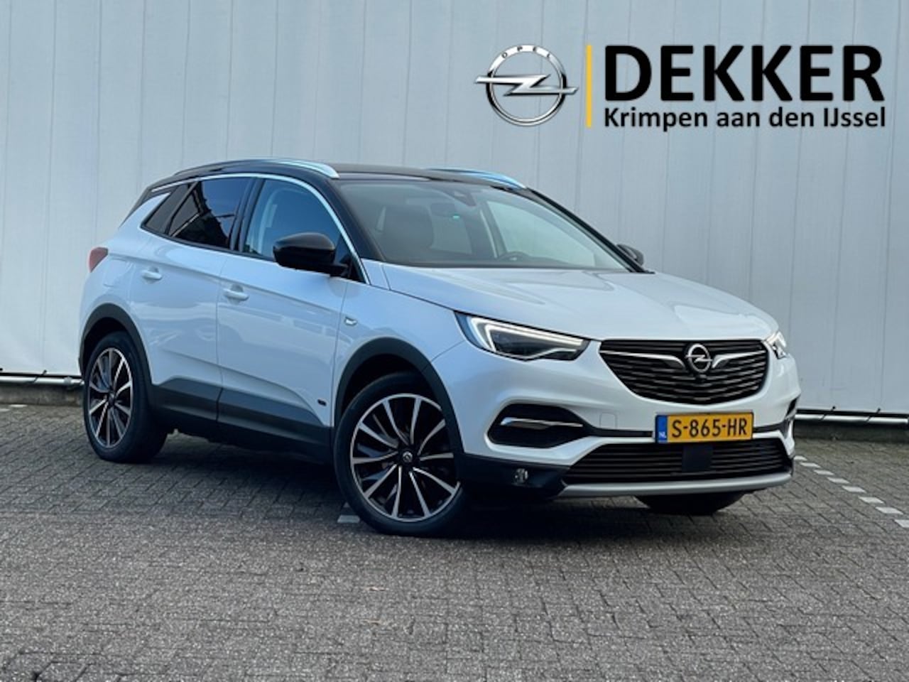 Opel Grandland X - 1.6 Turbo 300PK Hybrid4 Ultimate met Navi/Camera, Winterpakket, 19inch, AGR - AutoWereld.nl