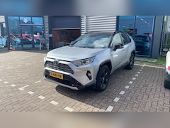 Toyota RAV4 - 2.5 Hybrid Bi-Tone | Trekhaak | Adaptieve Cruise Control | Parkeersensoren