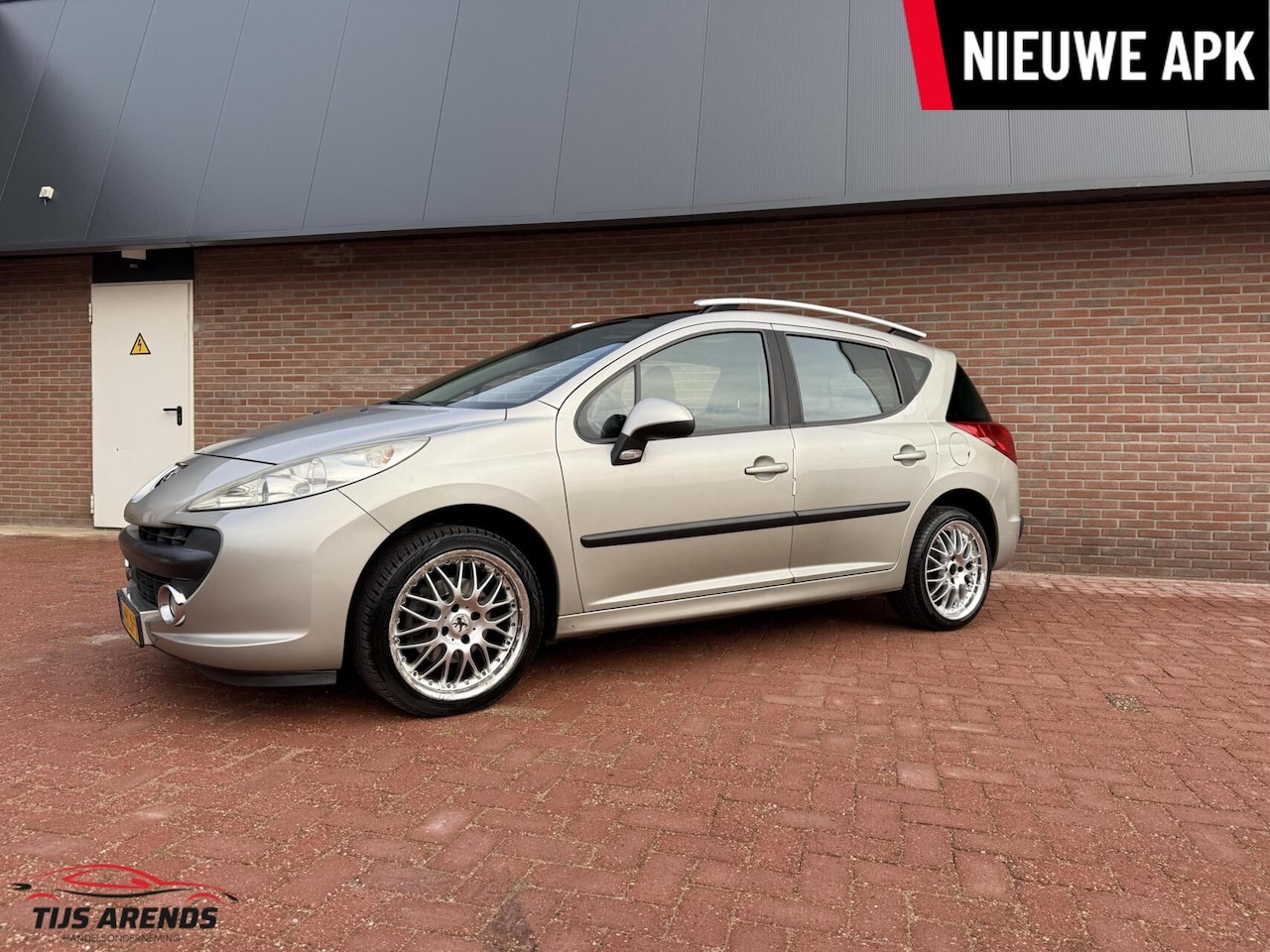 Peugeot 207 SW - 1.4 VTi XS|NWE APK|AIRCO|TREKHAAK| - AutoWereld.nl
