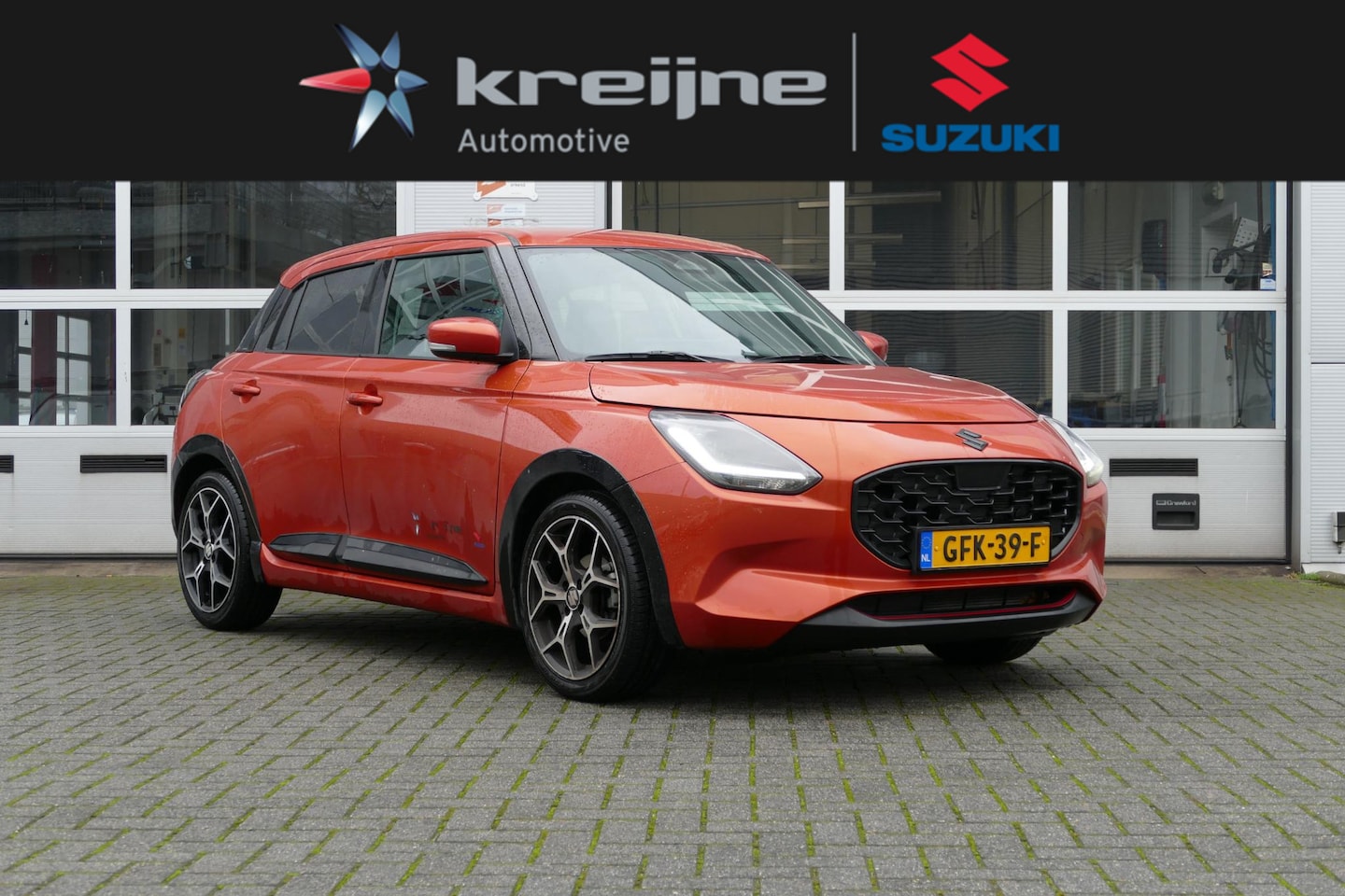 Suzuki Swift - 1.2 Style Smart Hybrid |Black Rhino Pakket| Adapt Cruise | Apple/Android | Camera | Keyles - AutoWereld.nl